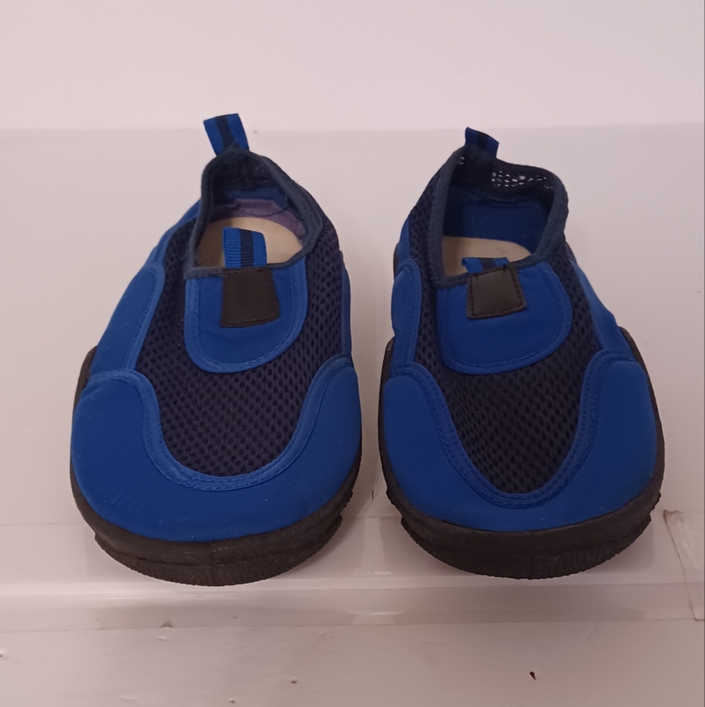 Man Blue Water Shoes Blue Black Rubber Sole Size 7